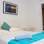 Nissi49