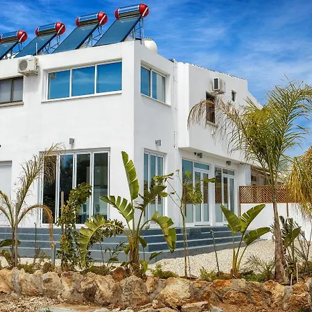 דירה Nissi49 *